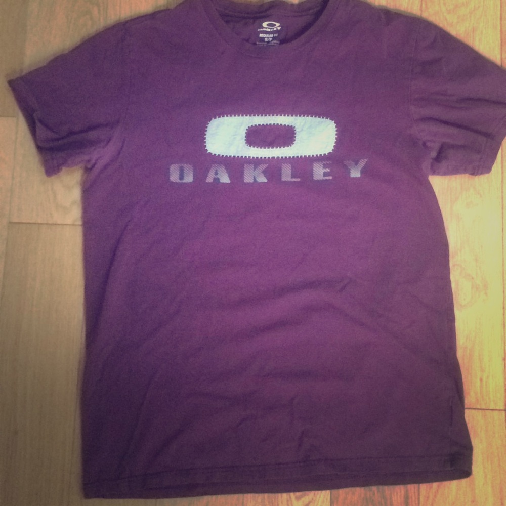 Oakley shirt